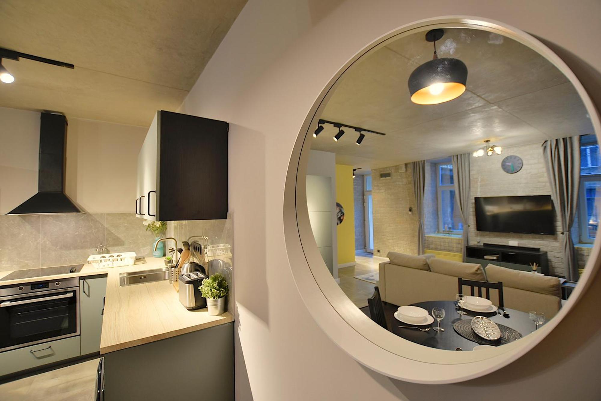 New Faces Design In Downtown Apartment Budapest